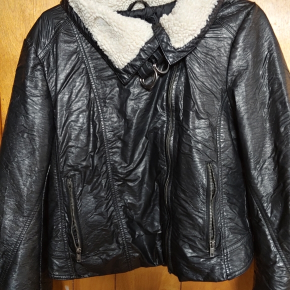 H&M juniors/womans jacket leather look - Picture 4 of 16
